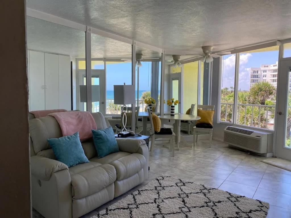 Beach Blessed - Sea View At Symphony Beach Club オーモンド・ビーチ エクステリア 写真